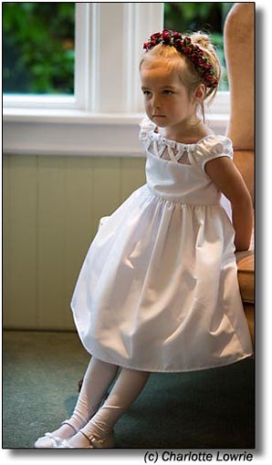 WFlowerGirlBeforeWedding_F1H1481